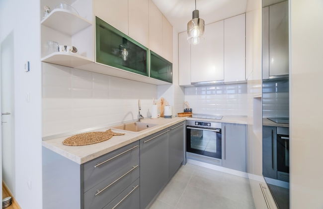 Modern Oasis With Terrace - Photo 27