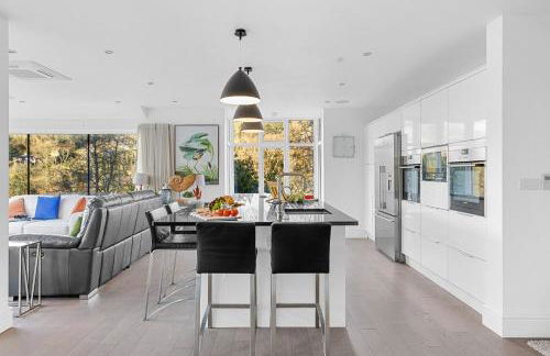 Homefield - Chic charm with unrivalled river views - Foto 12