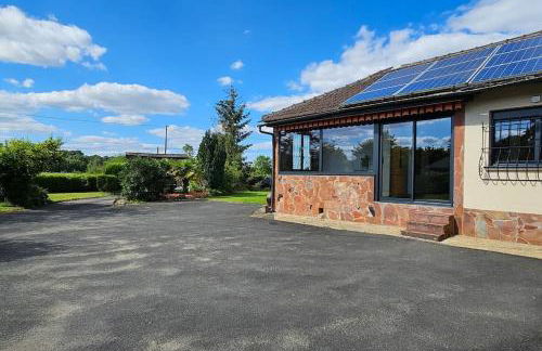 Gîte des Tamaris Maison Chaleureuse proche Circuit - Photo 10