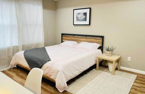 Spacious home, 3 king beds, huge backyard near UM - Foto 15