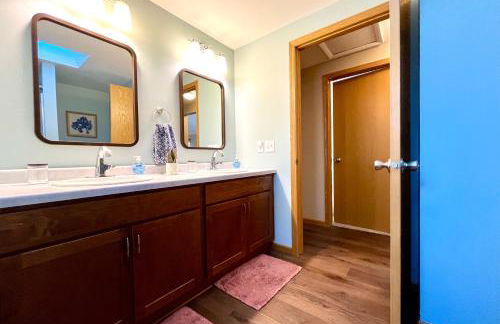 Valley View Home with Game Room, & Exclusive Beach & Pool Access - Foto 15