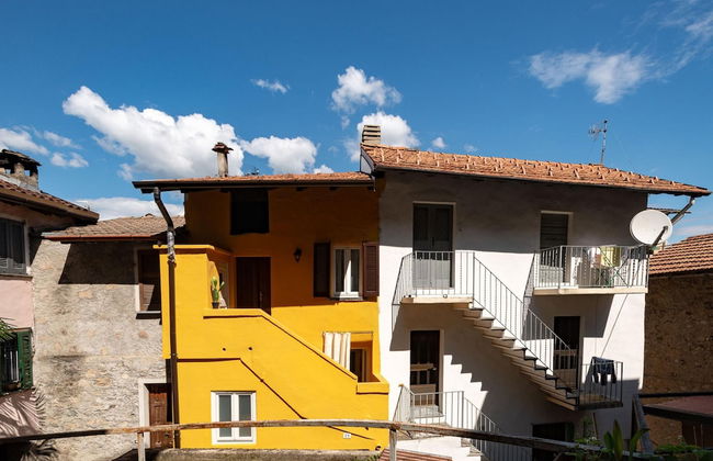 Cottage on the Lake in Lezzeno - Photo 21