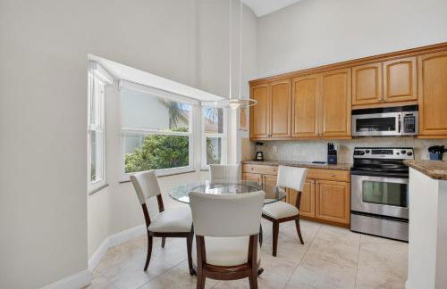 Family-Friendly Boca Gem! 4BR 3BA with Pool & Sauna - Foto 41