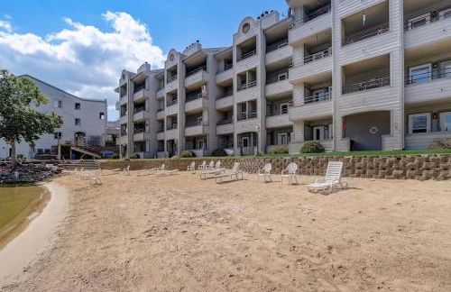 Dells Lakefront Escape - Couples or Families - Foto 17