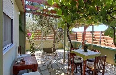 Green Olive Studios - Photo 1