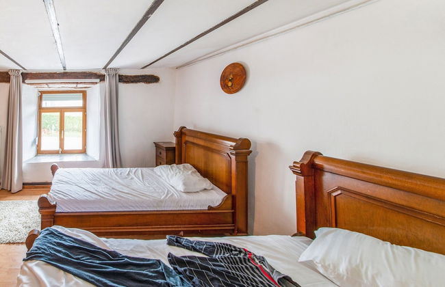 Characteristic Holiday Home in Cherain With Balcony - Foto 31