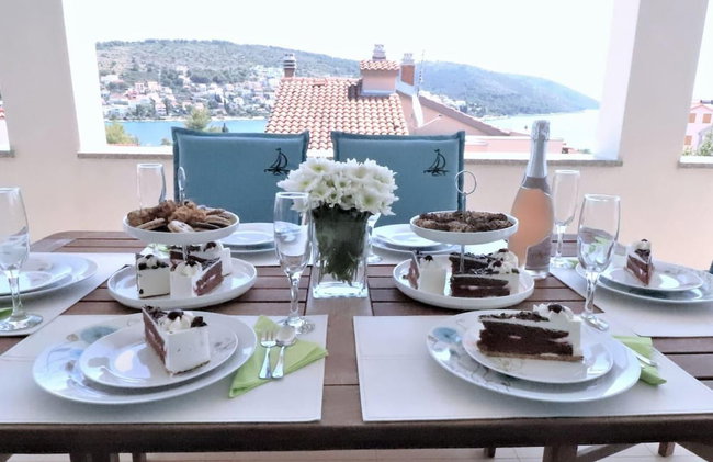 Villa Mendula Trogir - Luxury villa by the beach - heated pool - lush green garden - Photo 57