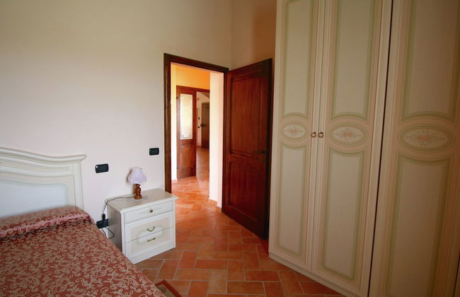 Lovely Farmhouse in Asciano With Swimming Pool - Foto 3