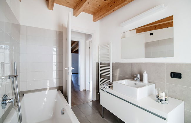 White Attic - by MyHomeInComo - Foto 56