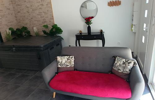 Évasion romantique avec jacuzzi intérieur - Foto 5