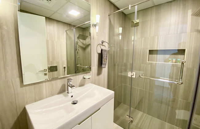 Marco Polo - Pastel Studio with Stunning Aerial City Views - Photo 14