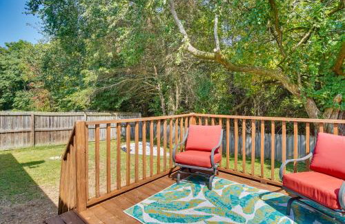 Charming Arkansas Retreat with Deck, Near Downtown! - Foto 19