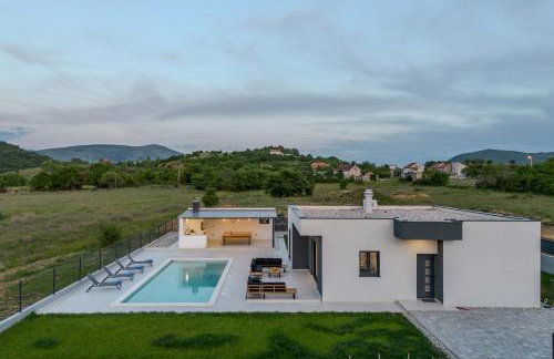 Villa Vedro nebo, XL heated pool - Foto 39