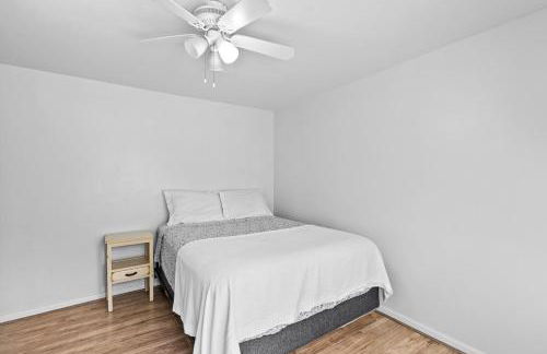 Lilburn Gateway with Game Loft, Fire Pit, Stone Mountain - Foto 31