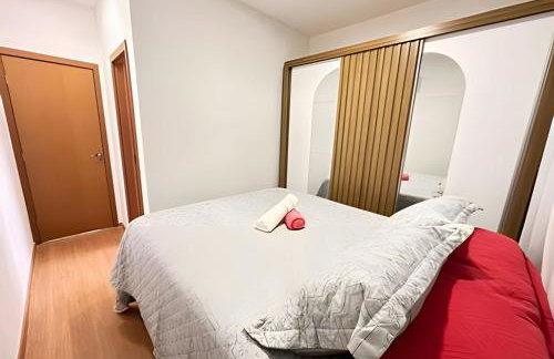 Apartamento na praia, 2 quartos e área de lazer - Foto 8