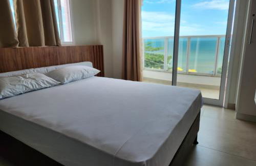 Apto frente mar 3 suites Castelhanos ES - Foto 12