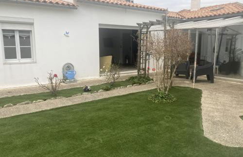 LA MAISON DU PUITS DE FER à la Flotte en Ré - Foto 1