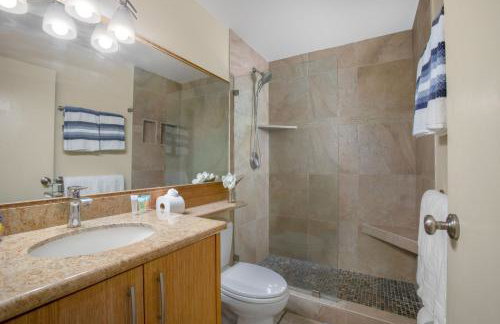 Beautiful 1 Bedroom Condo with Ocean Views | Oceanfront - Foto 12