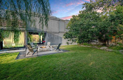 Luxury 4-Bedroom Container Home, Hot-Tub & Firepit - Foto 2