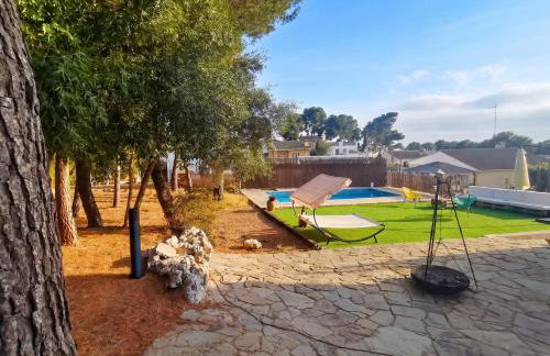 Charming Villa in El Vendrell + Pool - Foto 31