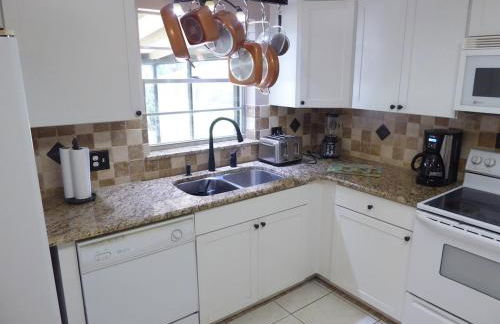 Perfecto Mundo 3, Orlando Area 5BR-2BA-Outdoor Pool-Jacuzzi-Billiard - Foto 50