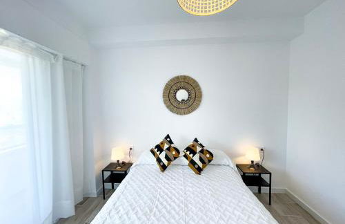 NUEVO, primera linea de playa, con piscina y vistas al mar - Foto 34