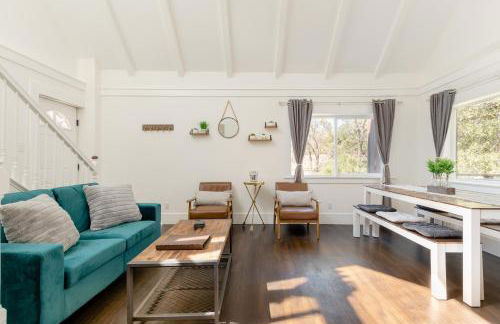 Sprocket Hollow Treetop A-Frame Log Cabin - Foto 2