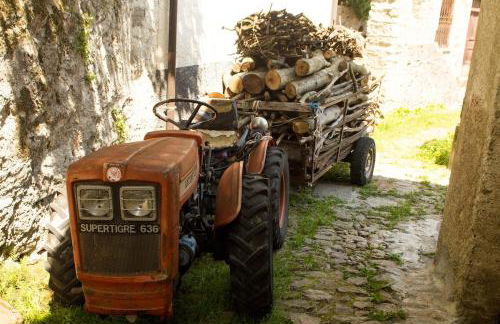 A small house in a fairytale village - Foto 39