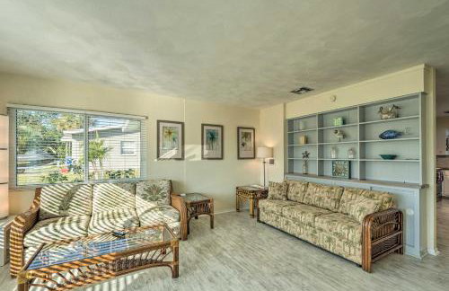 Venice Home w/ Fire Pit & Grill: 2 Mi to Beach! - Foto 4