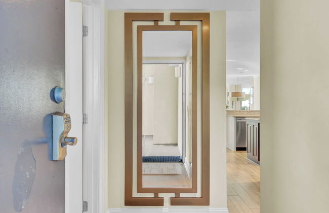 Oceanfront w/ Pool + Beach Access & Balcony View 312 B Shipwatch by Avantstay - Photo 12