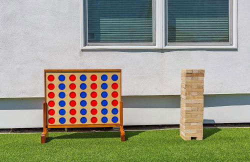 Sea Glass Dreams - Waterfront Pool Home, Mini Golf, Game Room, 110' Dock - Foto 47