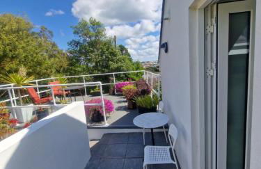 Blue Hills Luxury Apartment, Bay Front with Parking - Foto 8