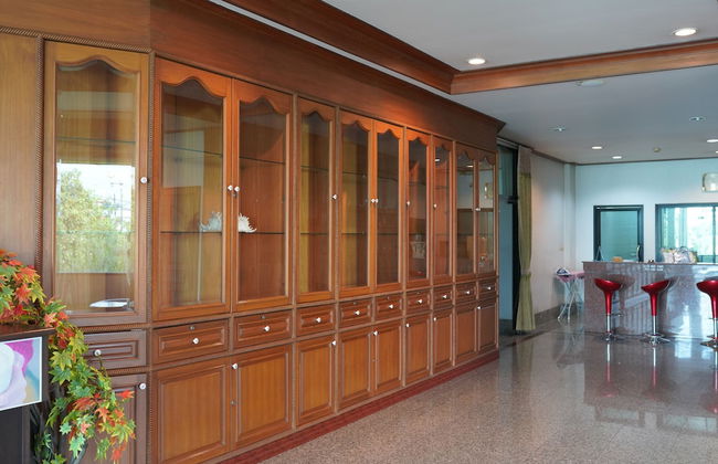 The Popular place - Photo 2