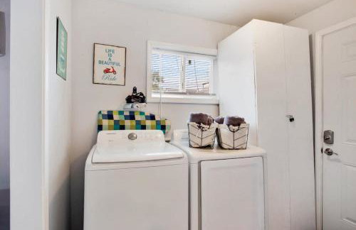 Captivating Conti Hideaway- Mid-City Perfection - Foto 18