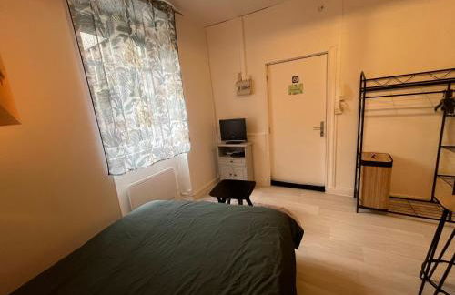 Studio meublé centre-ville Saint Junien - Foto 14