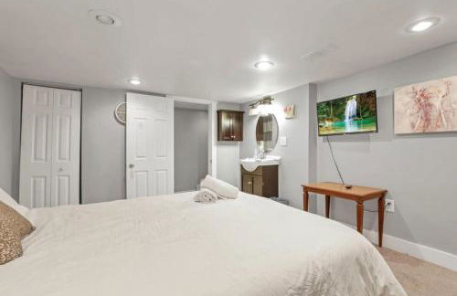 Housepitality - Harrison Mansion - Great Location - Photo 40