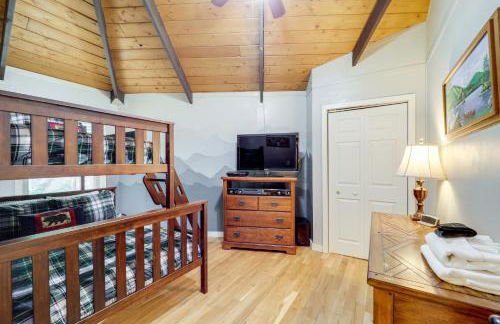 2 Mi to Skiing! Wooded Beech Mtn Retreat with Decks - Foto 19