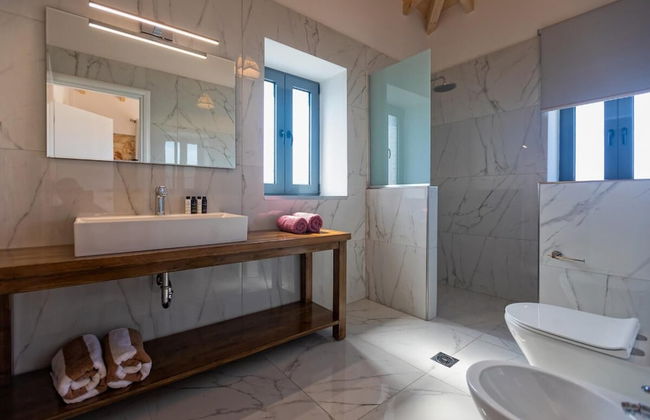 Majestic Stone Villa Sea View Pool - Foto 3