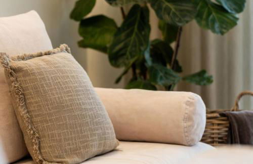 2-BD Luxury Apt Sea View Balcony near the beach - Foto 14