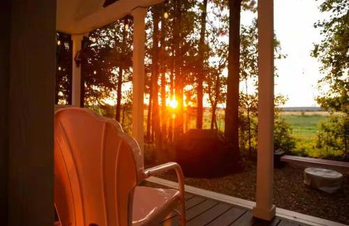 Sunrise, Mountain & Farm View - Heated Tub or Pool - Foto 13