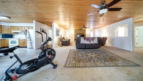 North Jackson Vacation Rental with Wraparound Deck! - Foto 5