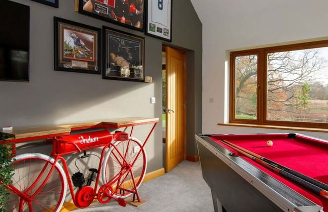 Serene Riverside 6BR Luxury Retreat in Curdridge - Photo 2