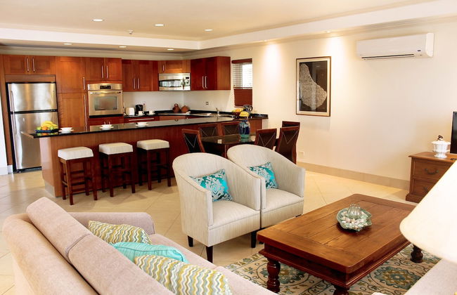 Palm Beach Condo 202 - A Vacation Rental by Bougainvillea Barbados - Foto 1