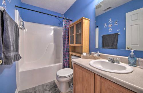 Family Home with Yard about 15 Mi to Downtown! - Foto 20