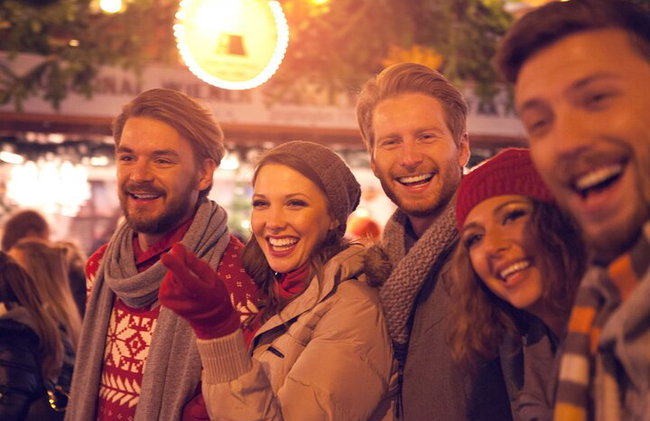 Private Christmas Walking Tour of Frankfurt with Bethmännchen - Photo 3