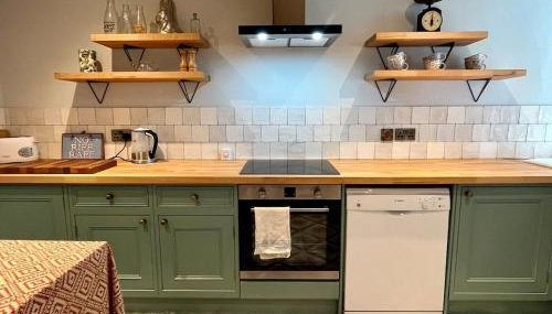 Sherlock Holmes Historic House - Photo 5