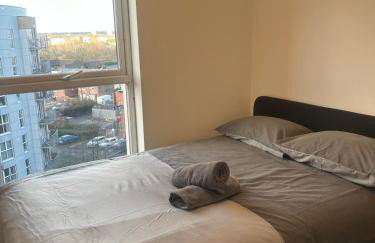 Comfortable 2-Bedroom Flat close Etihad and Coop Live - Photo 15