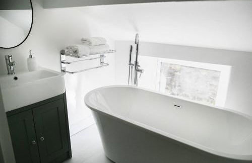 White Cottage deluxe 2 bedroom apartment - Foto 25