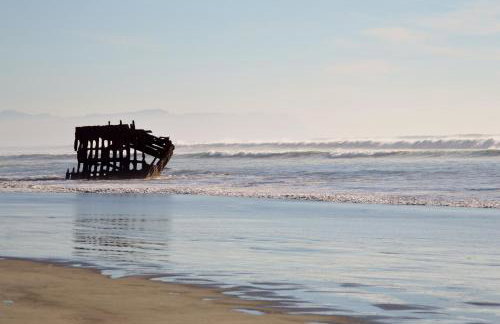 Astoria Painted Lady Historic Apt with River View! - Foto 25