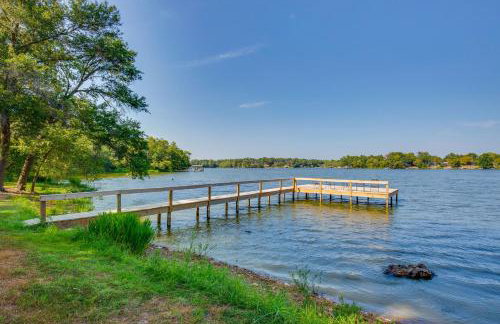 Lakefront Cabin with 2 Lofts, Boats on 4 Acres - Foto 34